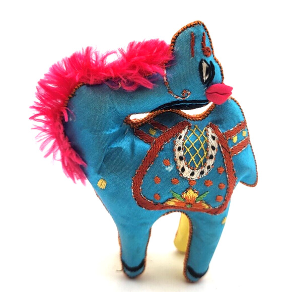 CAMELS Vintage Miniatures Lot of 5 Mixed Media 4-10" Hand Crafted - Picture 9 of 12